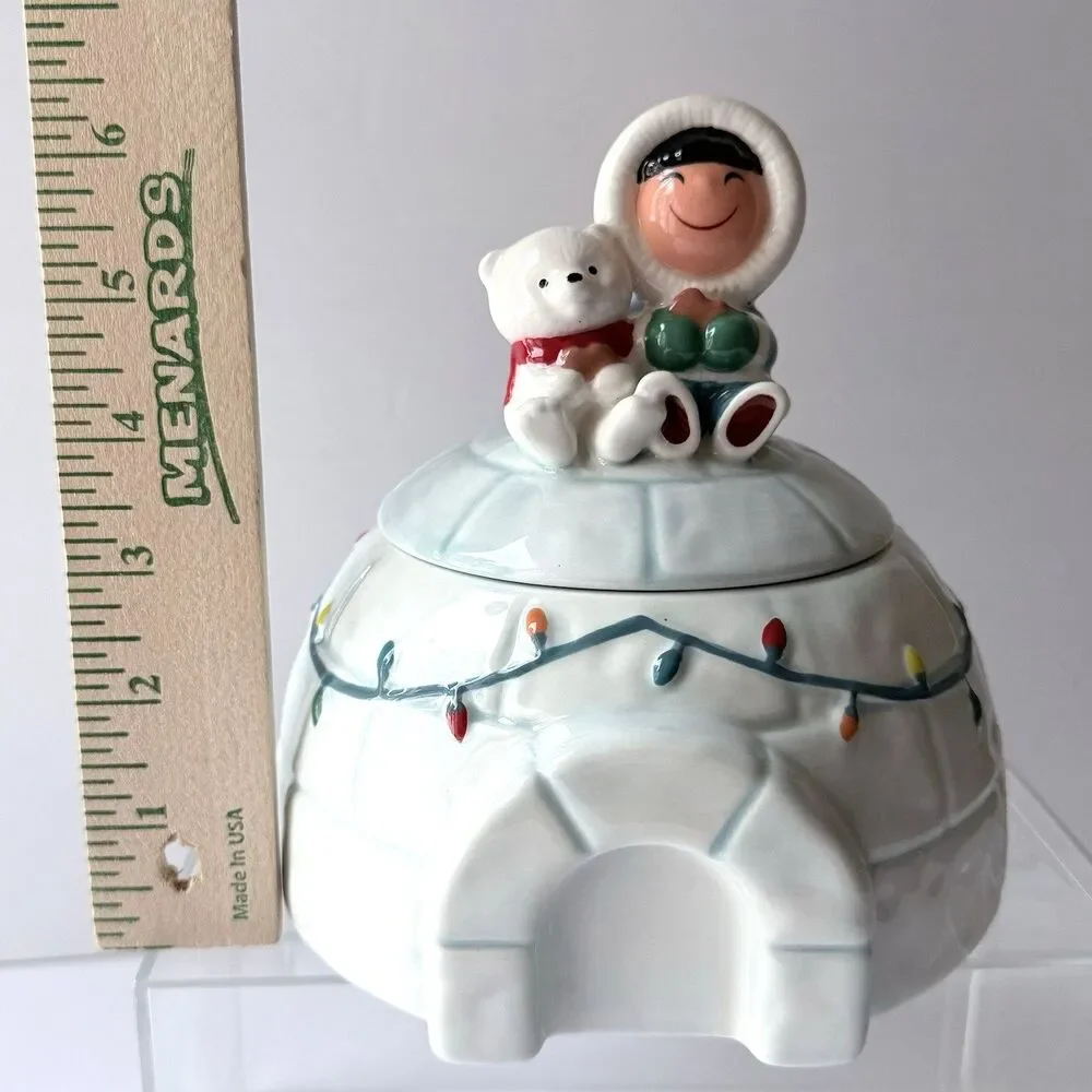 Hallmark Frosty Friends Igloo Ceramic Cookie Jar Retired 2016 Eskimo *READ*